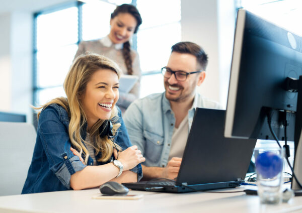 Header rh offre d'emploi IT informatique