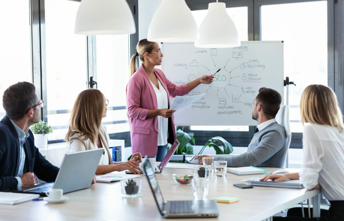 Header rh offre d'emploi marketing