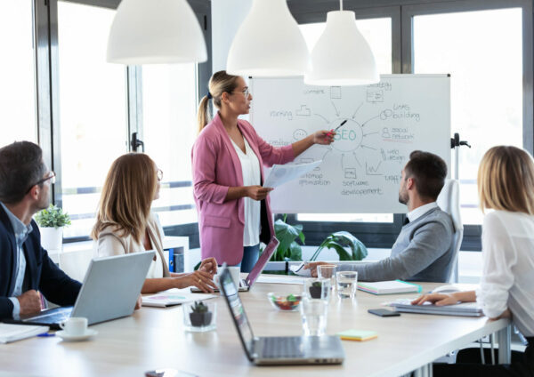 Header rh offre d'emploi marketing