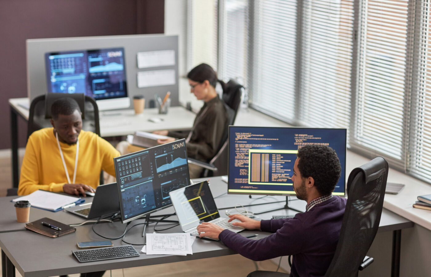 header rh offre d'emploi informatique